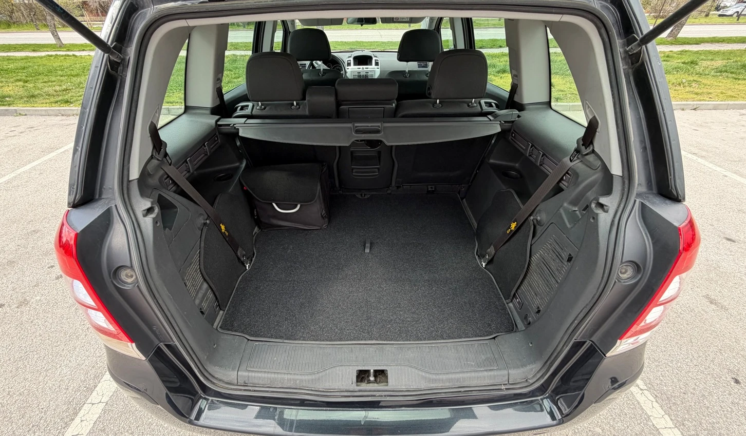 Opel Zafira B 1, 7cdti 125hp 6+ 1, снимка 13 - Автомобили и джипове - 54091391