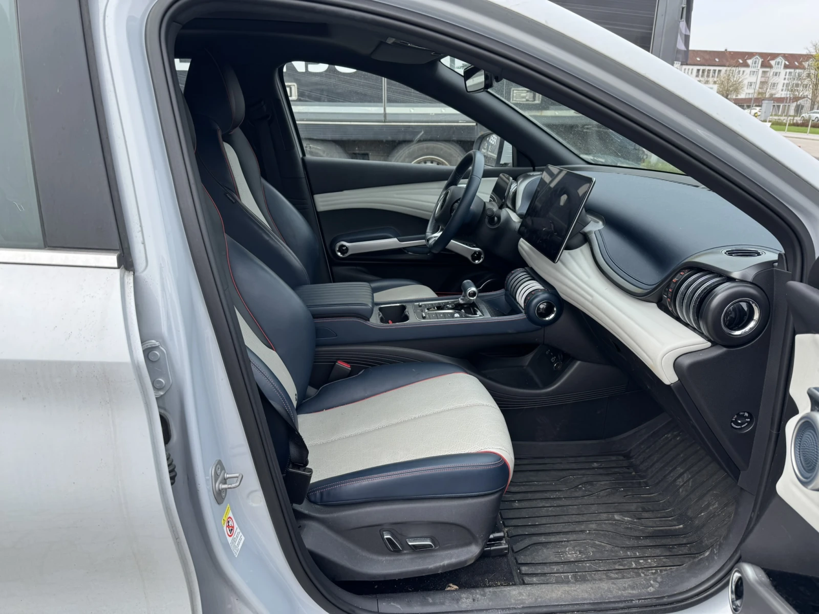 BYD Atto3 60 kWh Design, снимка 12 - Автомобили и джипове - 54256433