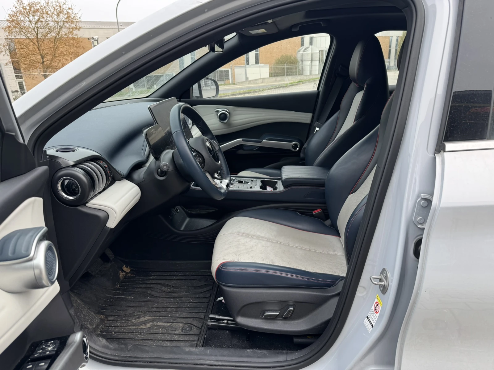 BYD Atto3 60 kWh Design, снимка 11 - Автомобили и джипове - 54256433