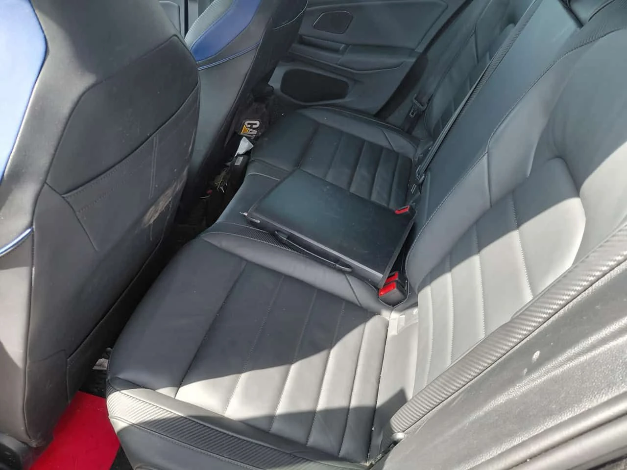 VW Golf * R* DSG * PANO* KEYLESS* ПОДГРЕВ* , снимка 12 - Автомобили и джипове - 54290972