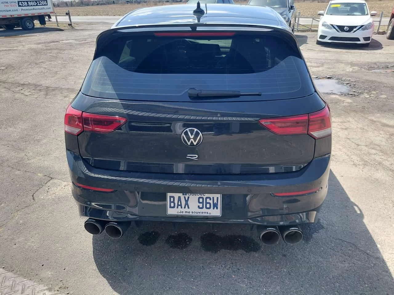 VW Golf * R* DSG * PANO* KEYLESS* ПОДГРЕВ* , снимка 3 - Автомобили и джипове - 54290972