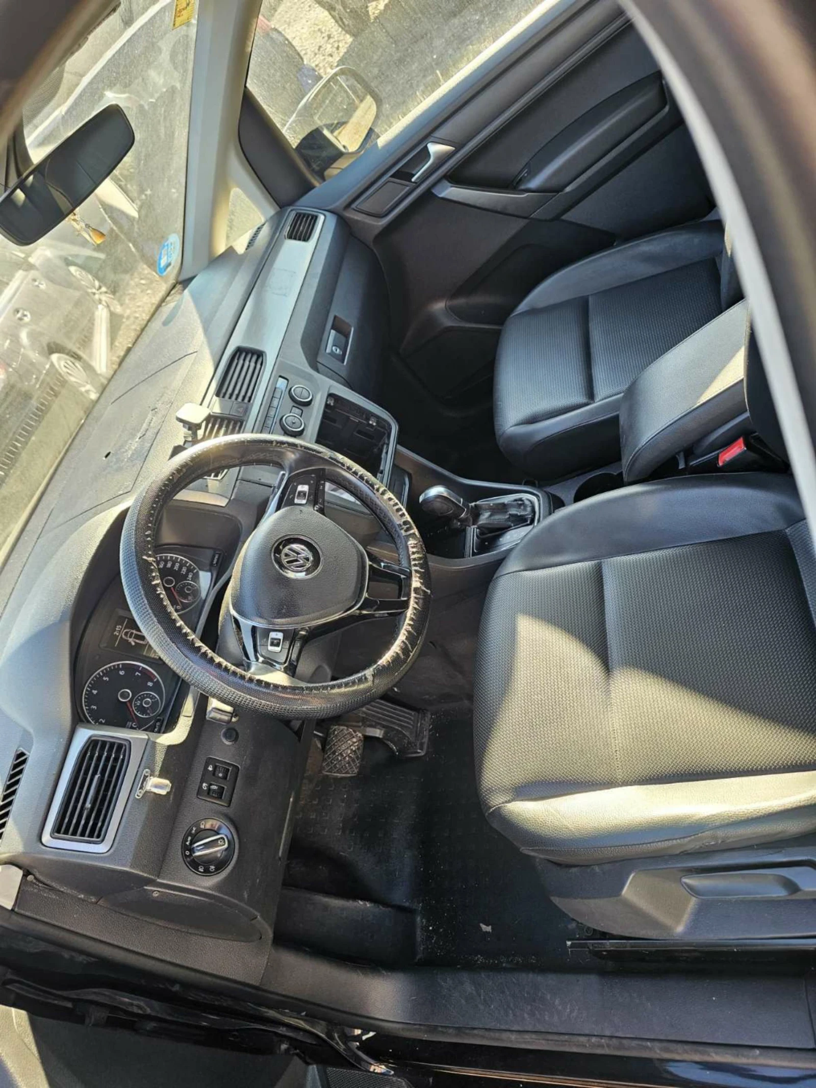 VW Caddy 1 4 метан 2018 нов внос Автомат 6+ 1 , снимка 7 - Автомобили и джипове - 54365992