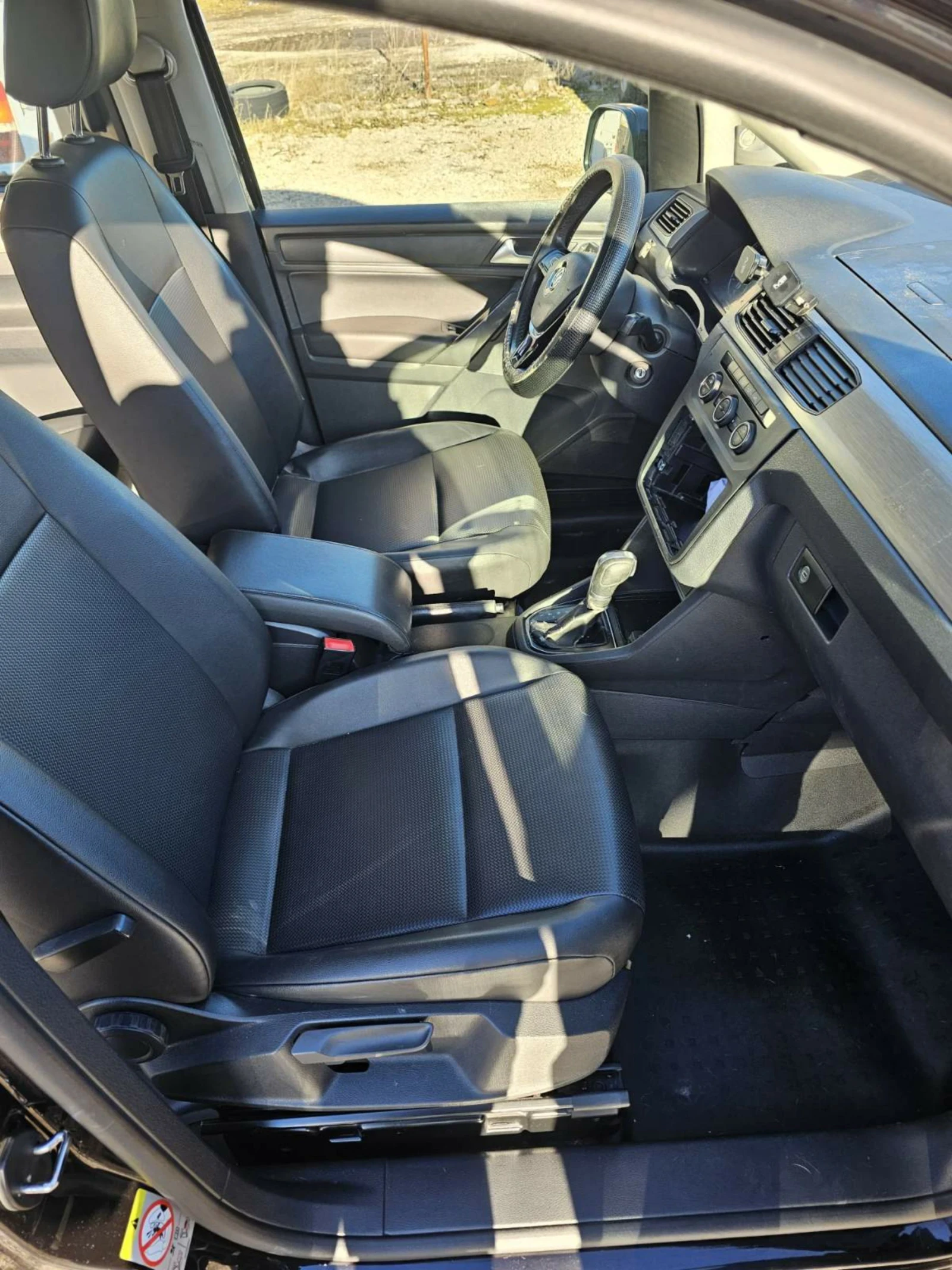 VW Caddy 1 4 метан 2018 нов внос Автомат 6+ 1 , снимка 10 - Автомобили и джипове - 54365992