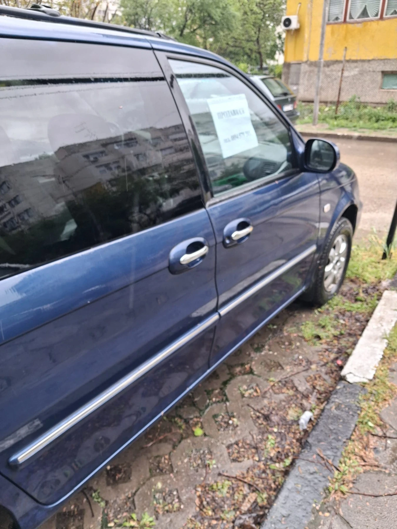 Kia Carnival CRDi EX, снимка 4 - Автомобили и джипове - 54369748