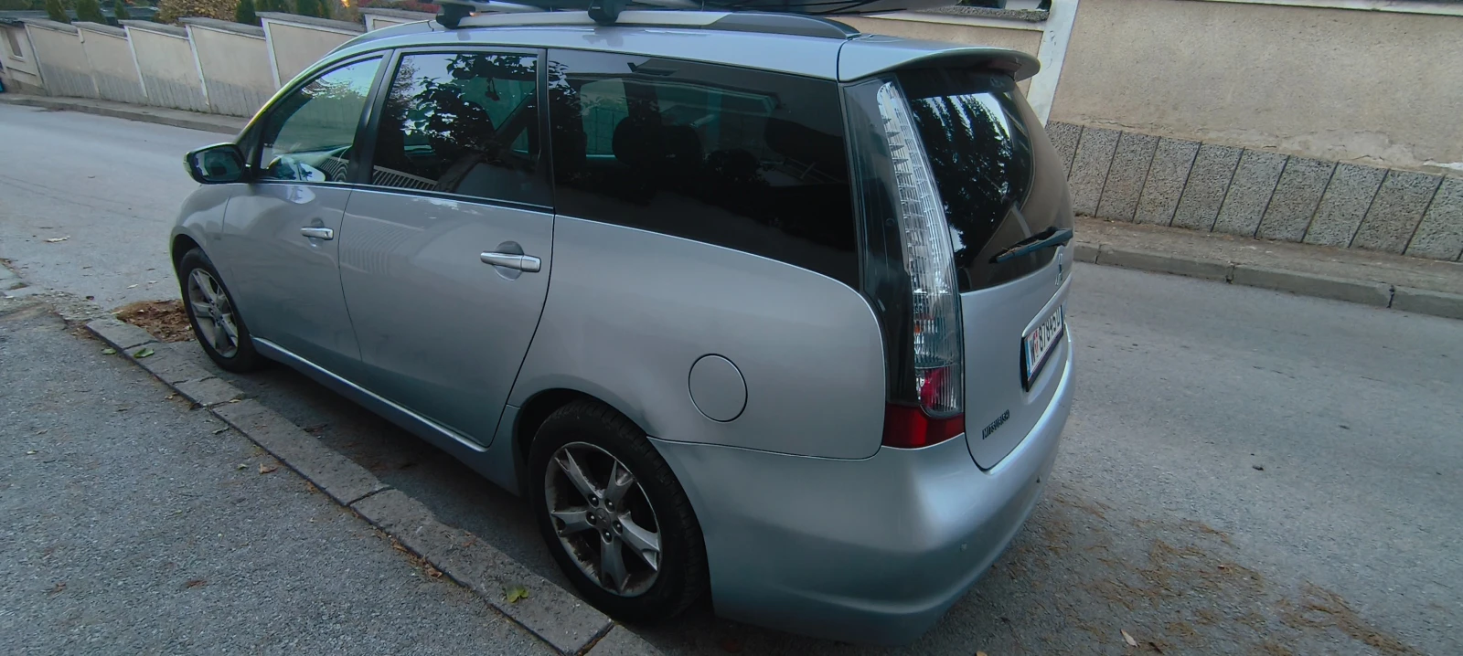 Mitsubishi Grandis 2.0 DID SAM, снимка 2 - Автомобили и джипове - 54641033