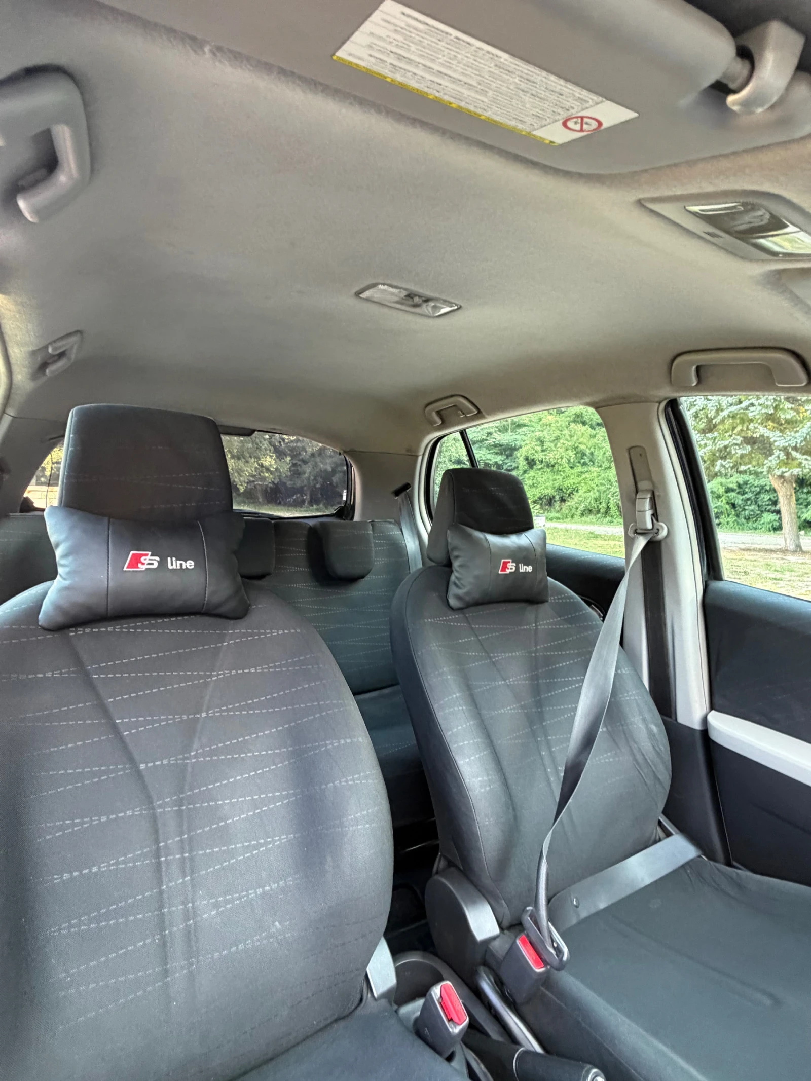 Toyota Yaris 1.3 VVT-i, снимка 6 - Автомобили и джипове - 55381499