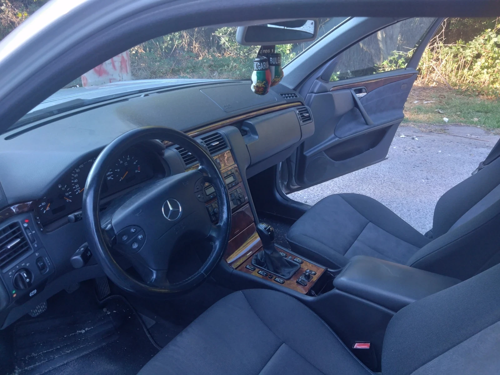Mercedes-Benz E 270 Е270 CDI, снимка 5 - Автомобили и джипове - 55382607