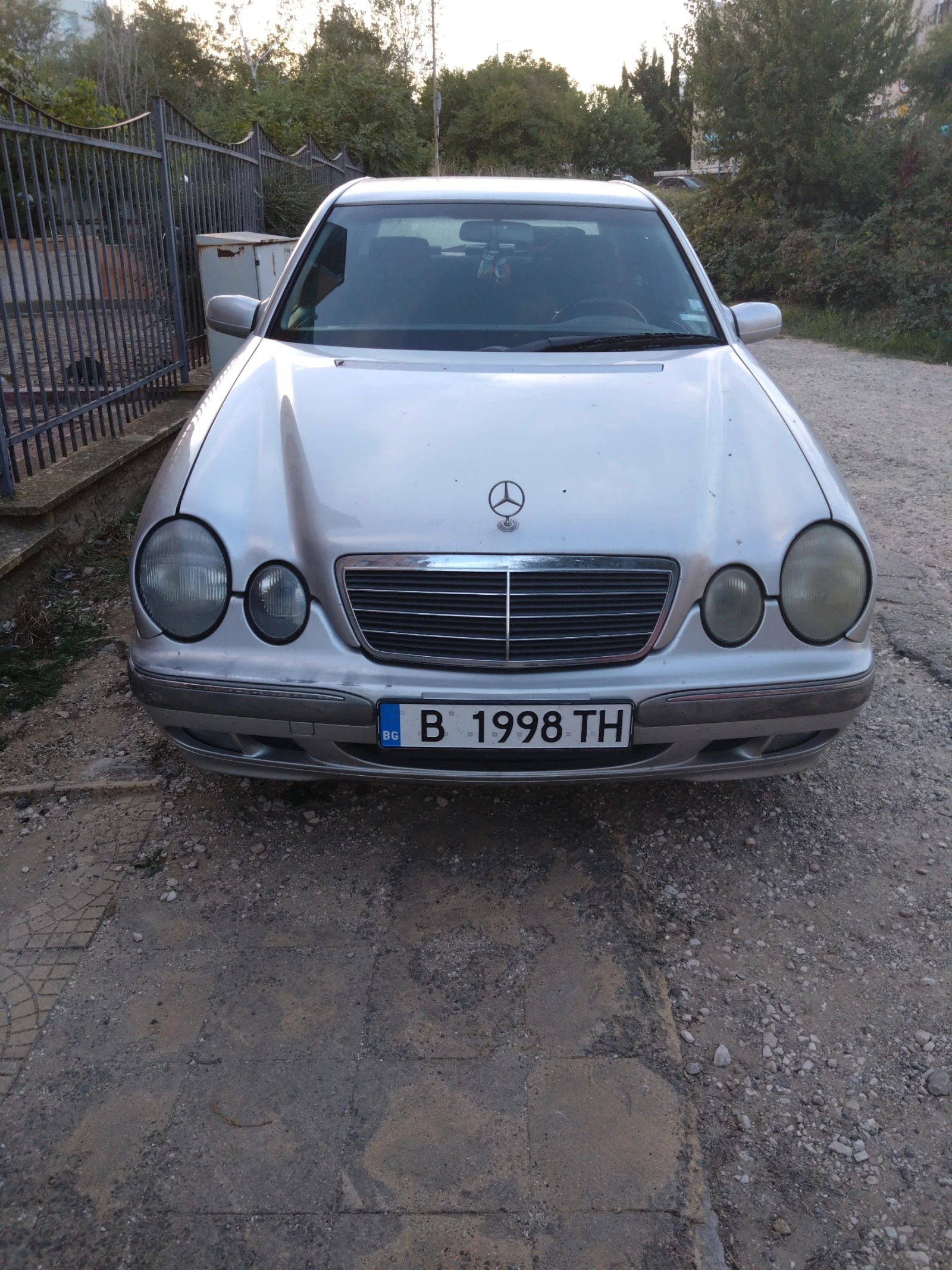 Mercedes-Benz E 270 Е270 CDI, снимка 2 - Автомобили и джипове - 55382607