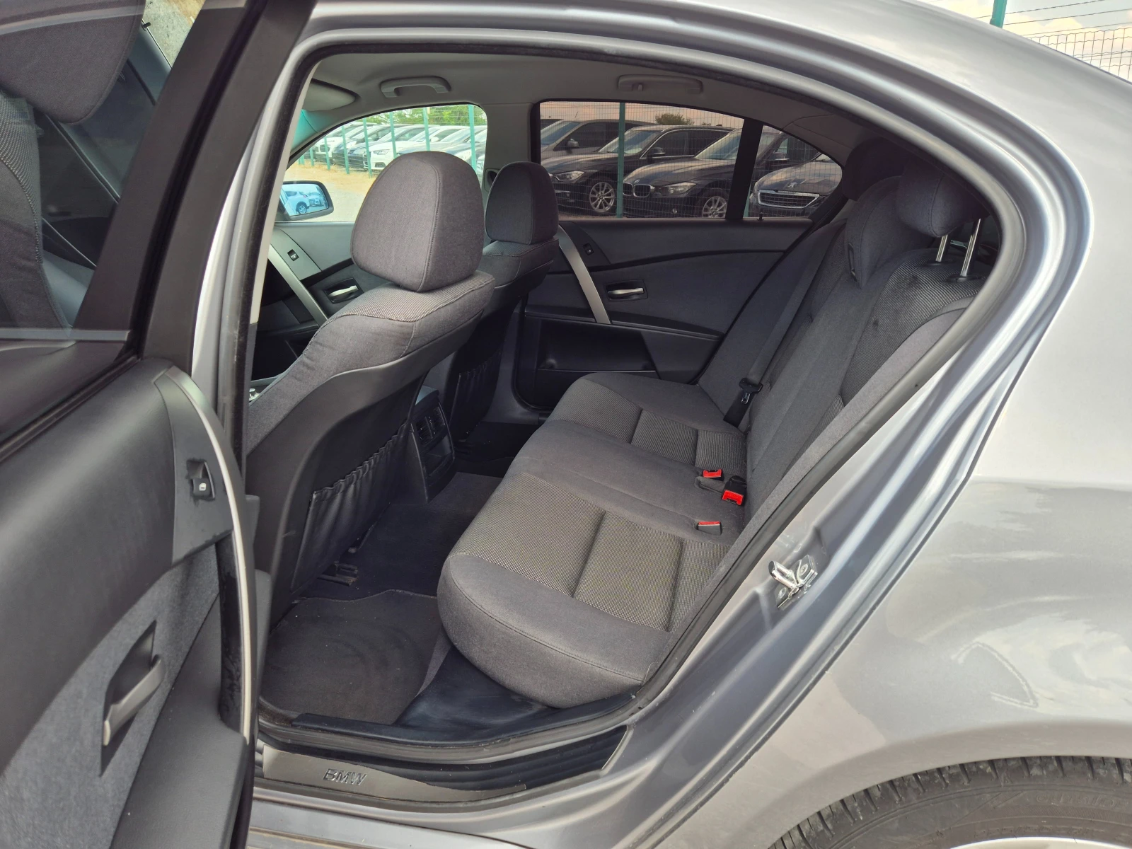 BMW 525 d 177кс, снимка 12 - Автомобили и джипове - 55950974
