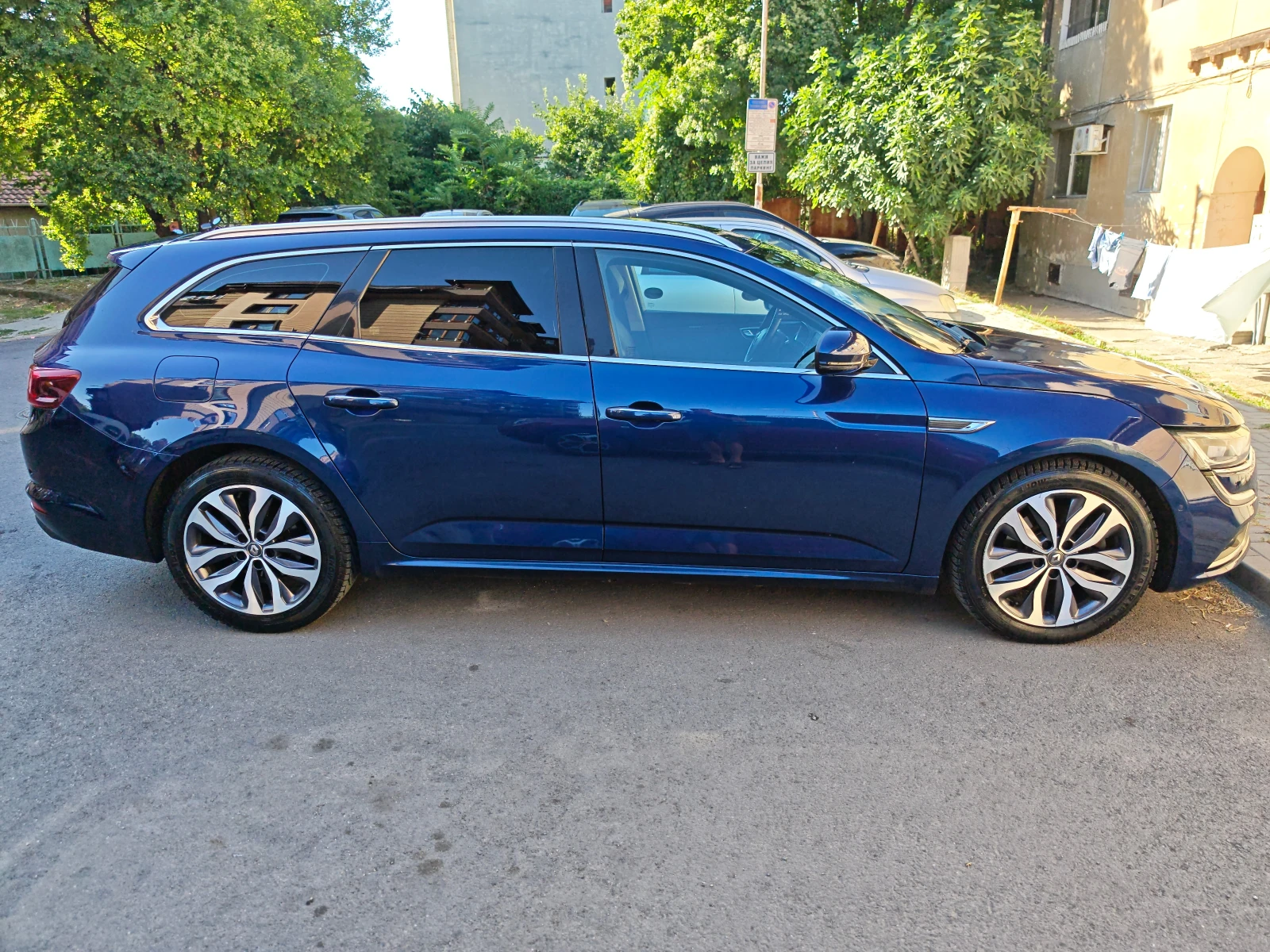 Renault Talisman 1.6 DCI 160hp EURO 6 AUTOMATIC/NAVI/MASSAGE/LED, снимка 5 - Автомобили и джипове - 56134963