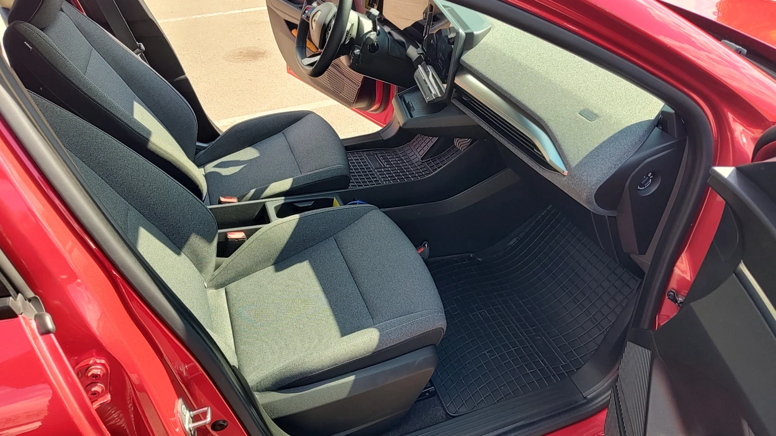 Renault Megane, снимка 17 - Автомобили и джипове - 56408105