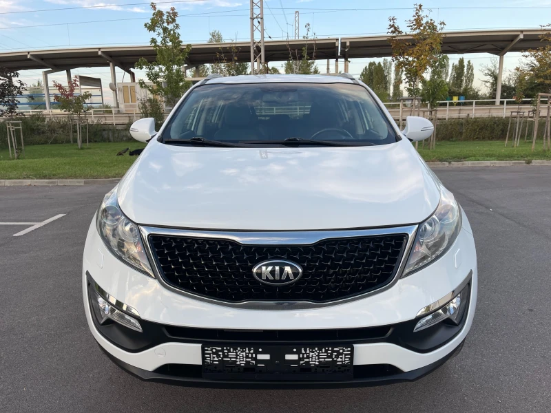 Kia Sportage 2.0 CRDI * 4x4* 184hp* КАТО НОВА* , снимка 2 - Автомобили и джипове - 47543614