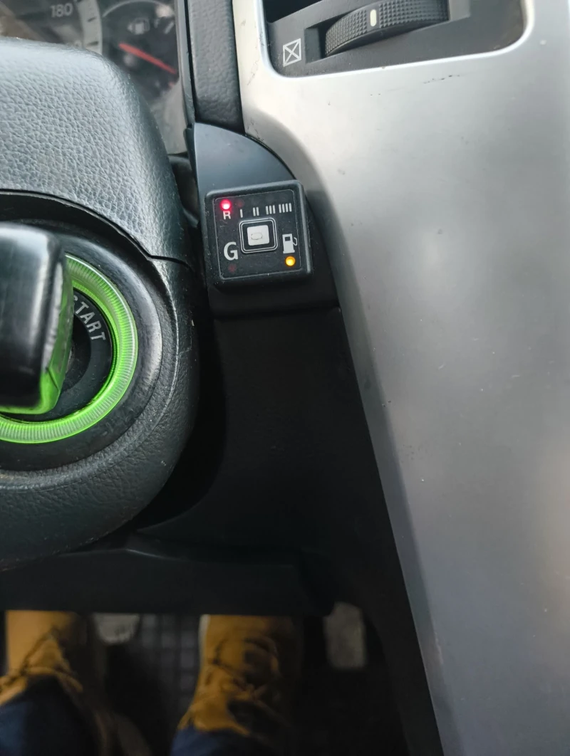 Chevrolet Captiva ГАЗ/БЕНЗИН , снимка 14 - Автомобили и джипове - 52367998