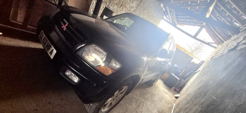 Mitsubishi Pajero, снимка 2 - Автомобили и джипове - 52597478