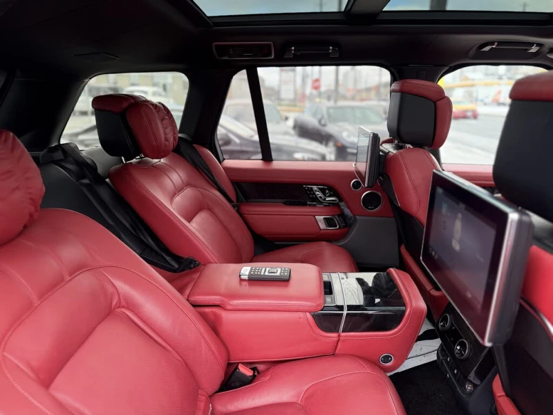 Land Rover Range rover * Autobiography* 4WD* АвтоКредит* (ЦЕНА ДО БГ), снимка 16 - Автомобили и джипове - 52841485