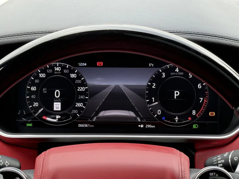 Land Rover Range rover * Autobiography* 4WD* АвтоКредит* (ЦЕНА ДО БГ), снимка 11 - Автомобили и джипове - 52841485