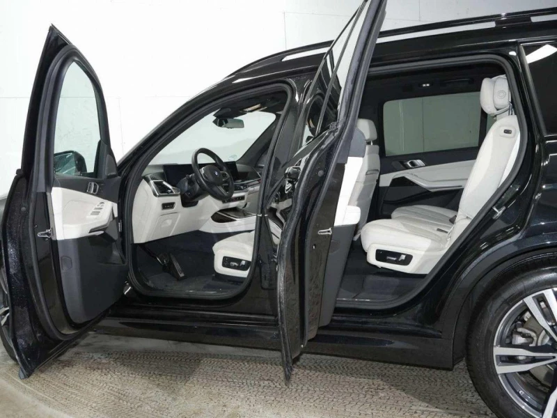BMW X7 40i/xDrive/FACELIFT/M-SPORT/HEAD UP/PANO/H&K/360/, снимка 6 - Автомобили и джипове - 53508773