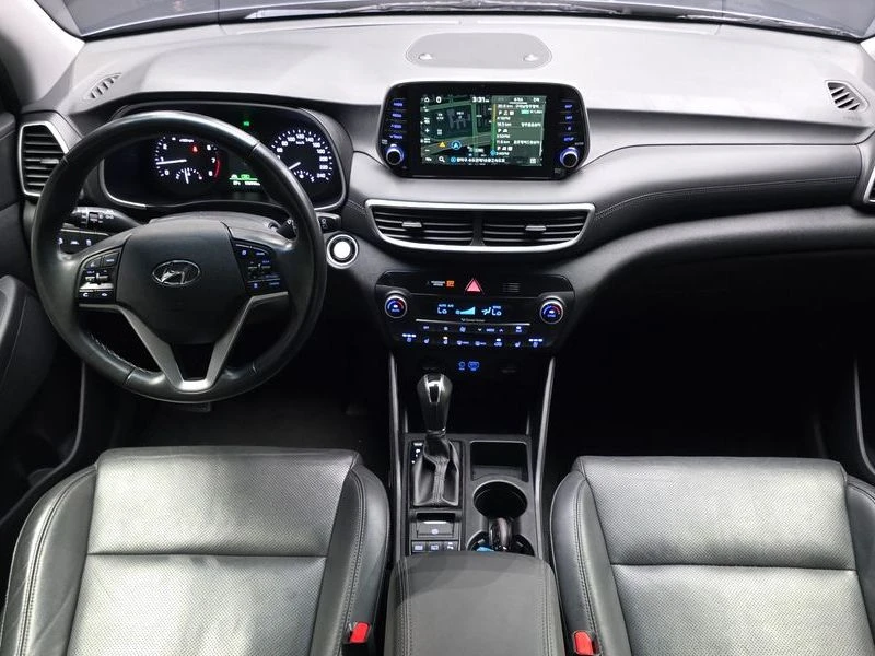 Hyundai Tucson Gasoline 1.6 turbo 2WD| 174к.с., снимка 7 - Автомобили и джипове - 55987187