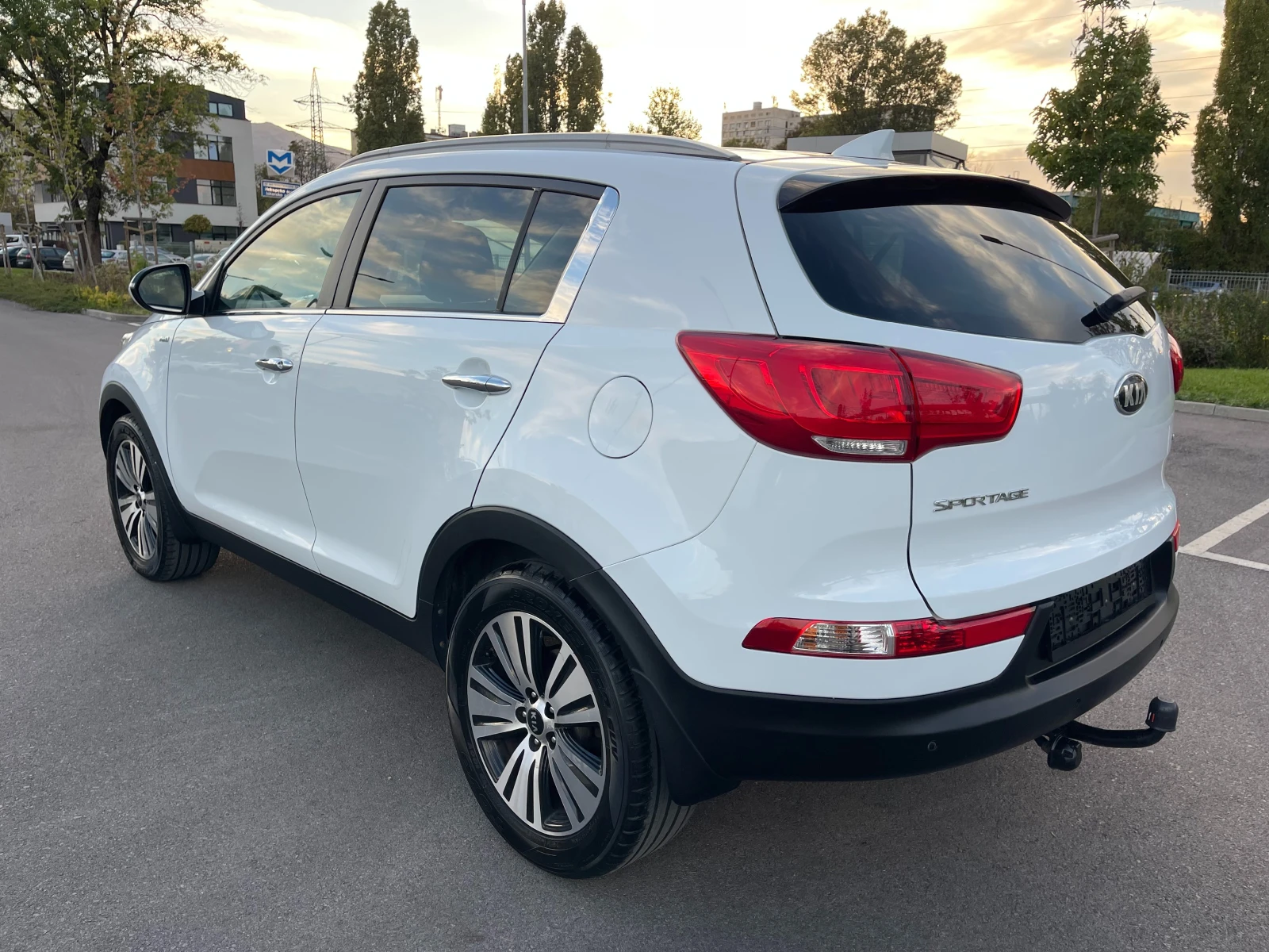 Kia Sportage 2.0 CRDI * 4x4* 184hp* КАТО НОВА*  - изображение 6