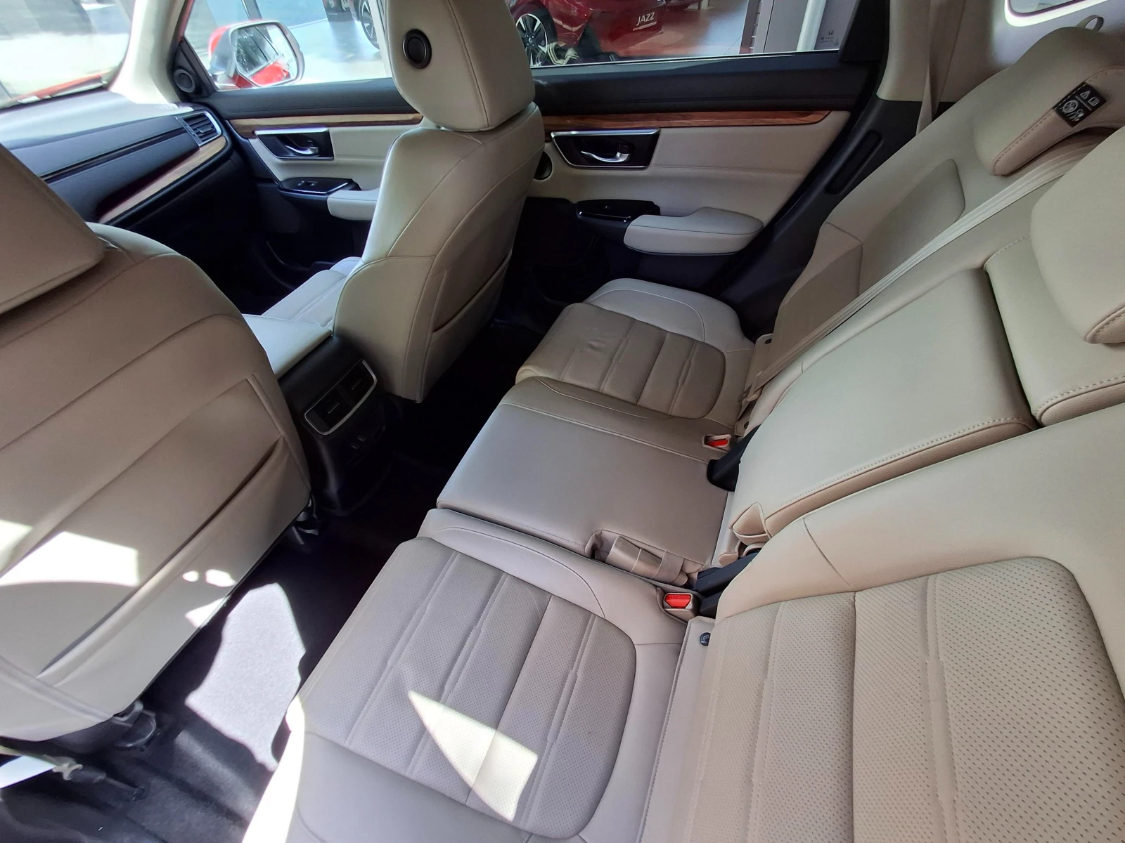 Honda Cr-v 1.5 VTEC TURBO Premium CVT - изображение 10