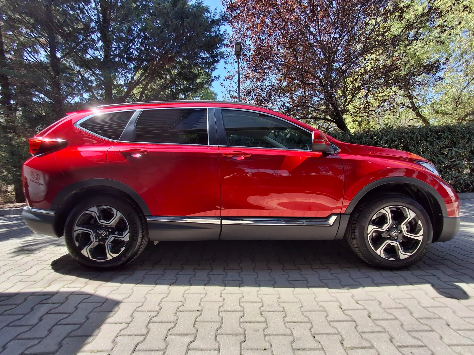 Honda Cr-v 1.5 VTEC TURBO Premium CVT - изображение 4