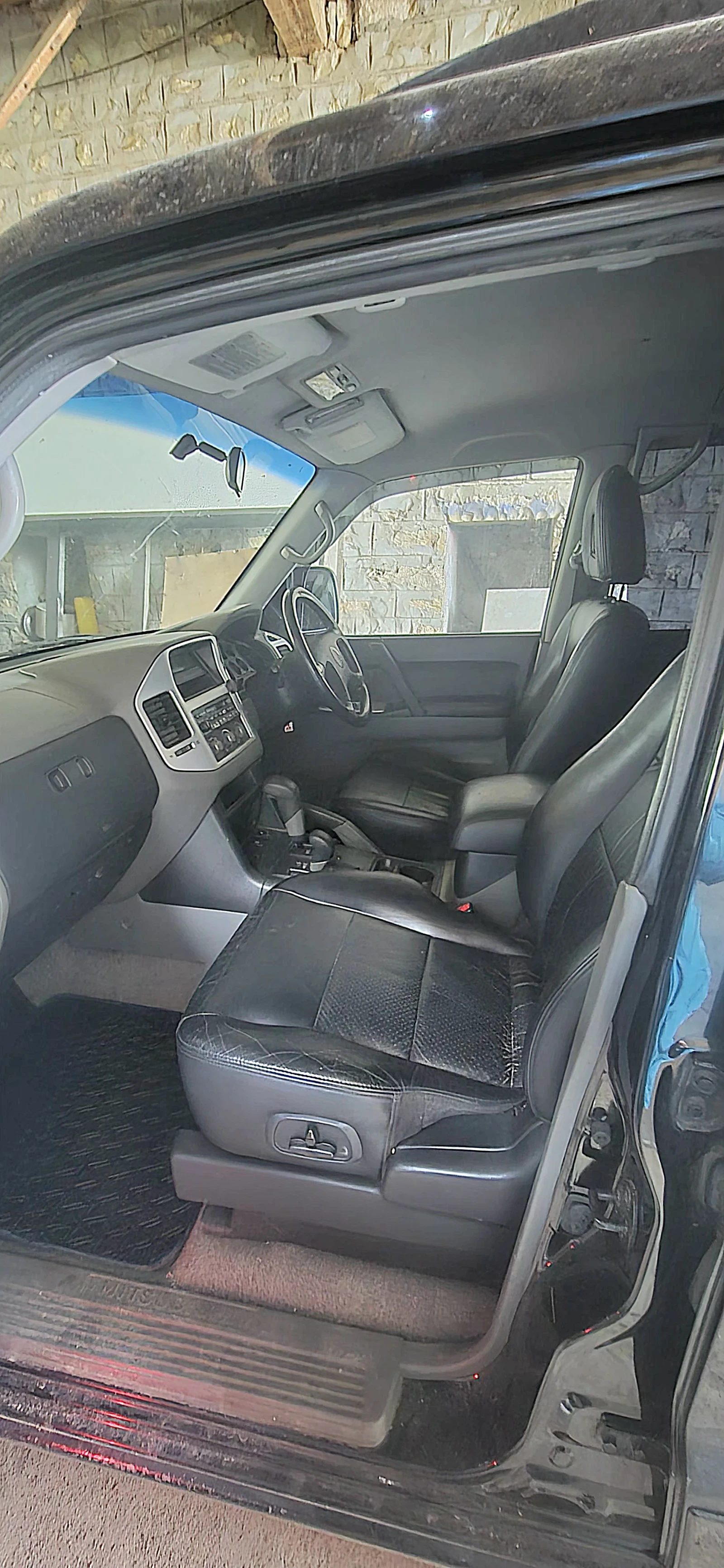 Mitsubishi Pajero  - изображение 7