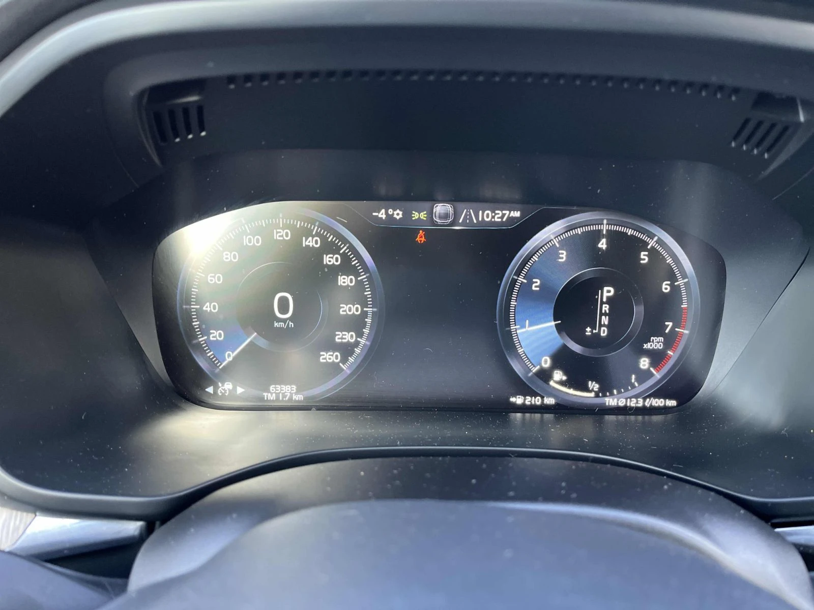 Volvo XC60 T6 INSCRIPTION 2.0L SUPERCHARGED - изображение 9