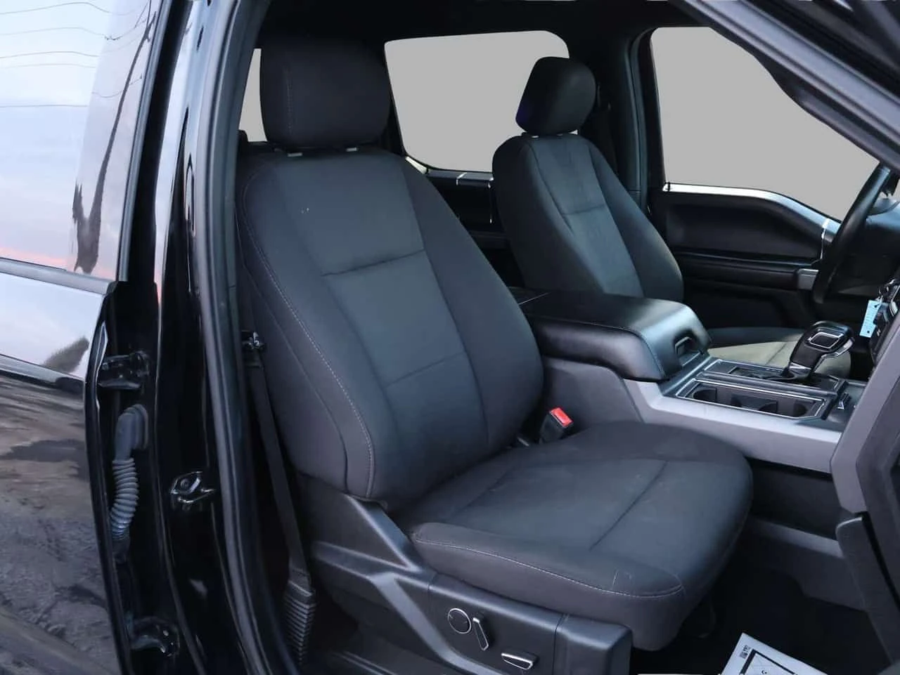 Ford F150 * CARFAX * ЦЕНА ДО БГ, снимка 17 - Автомобили и джипове - 53766960