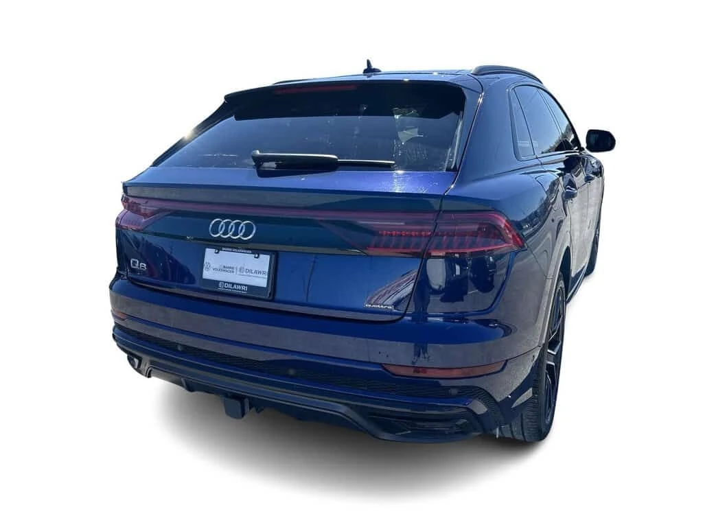 Audi Q8 Technik/360/DISTRONIC/HUD/MATRIX/B&O/ОБДУХВАНЕ , снимка 12 - Автомобили и джипове - 54025925