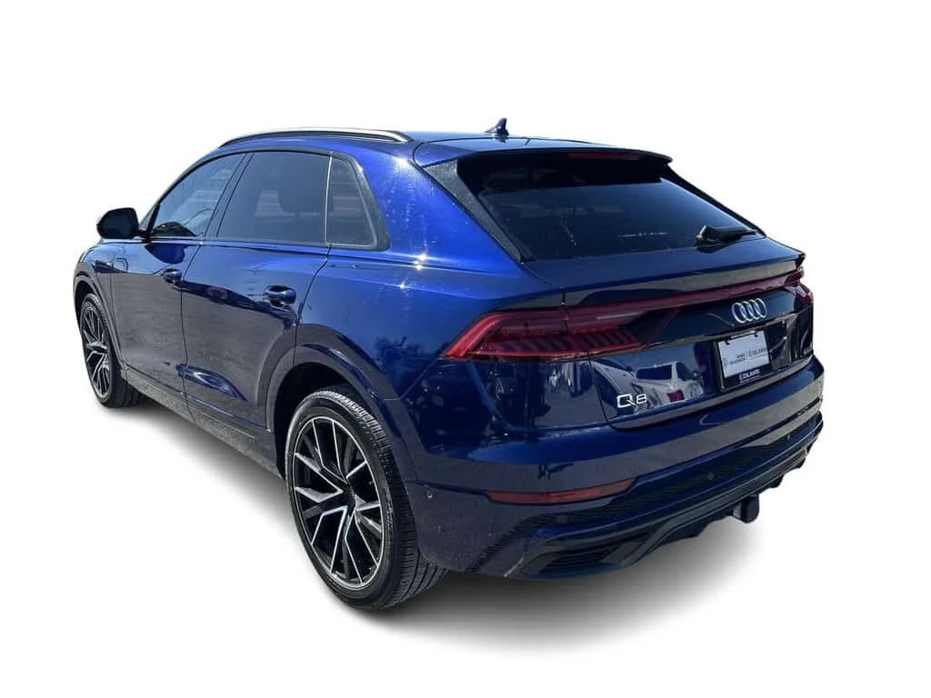 Audi Q8 Technik/360/DISTRONIC/HUD/MATRIX/B&O/ОБДУХВАНЕ , снимка 9 - Автомобили и джипове - 54025925