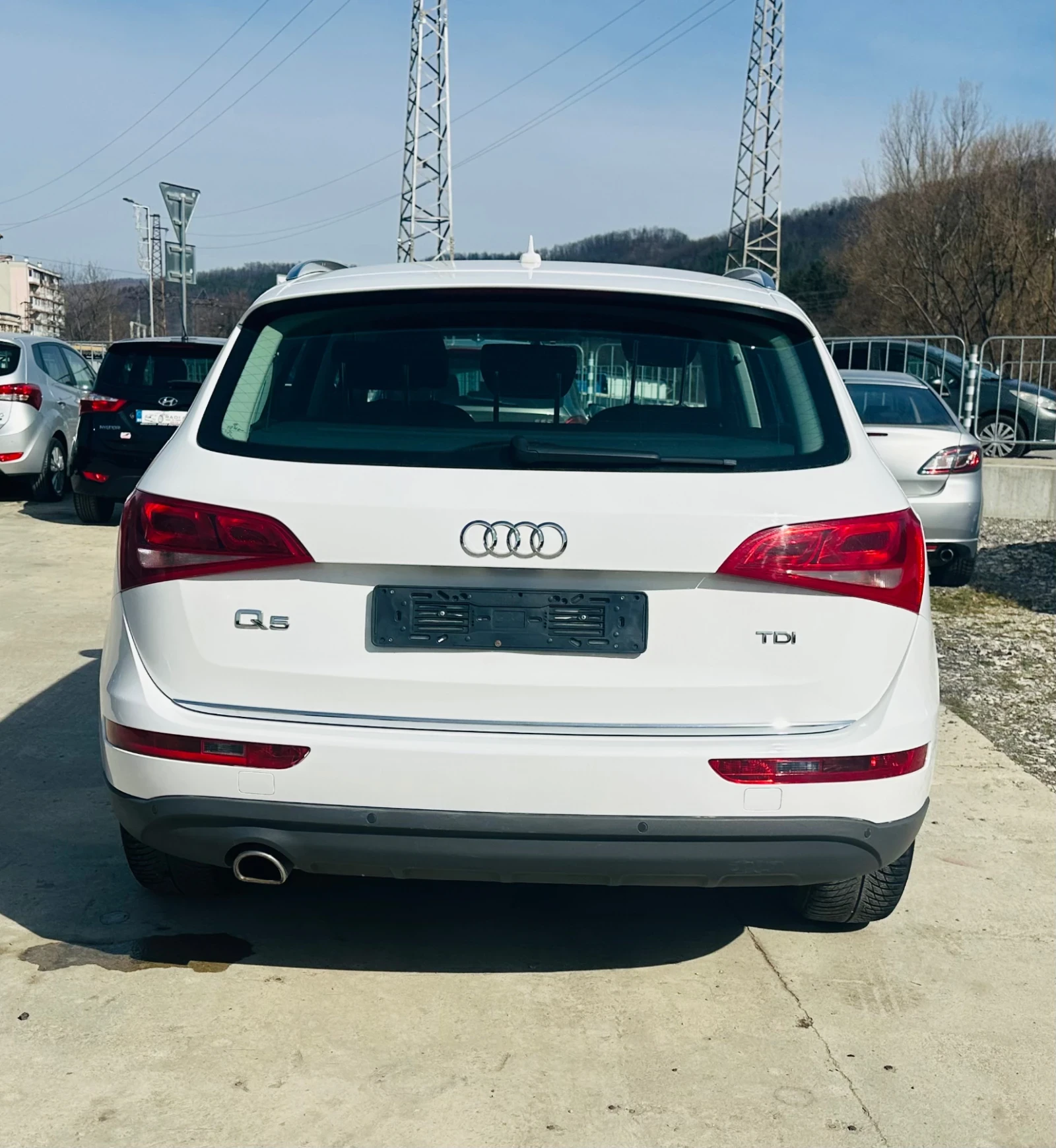 Audi Q5 2.0 TDI, снимка 3 - Автомобили и джипове - 54194839