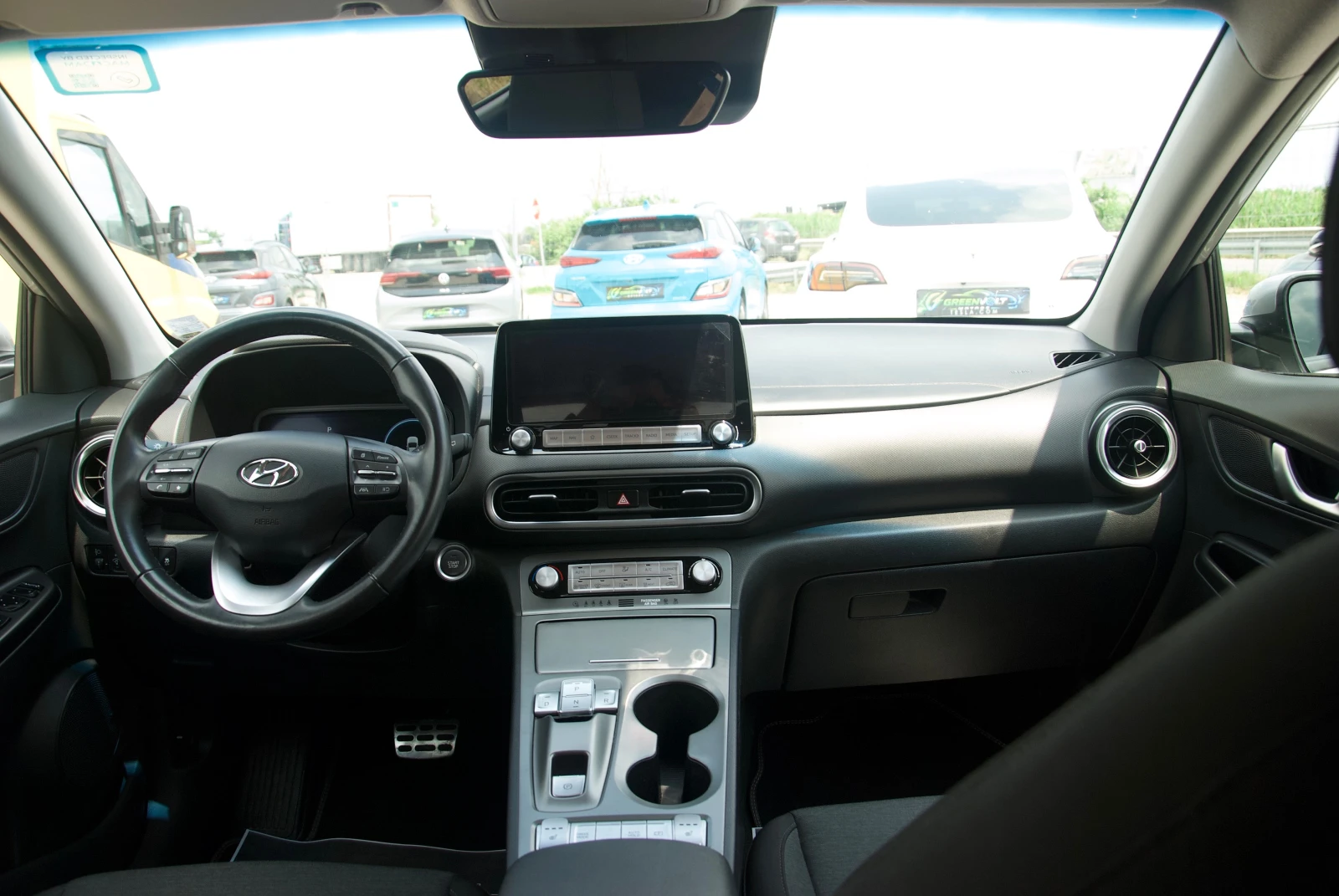 Hyundai Kona 294 евро/месец РЕГИСТРИРАНА / ГАРАНЦИ, снимка 8 - Автомобили и джипове - 54793454