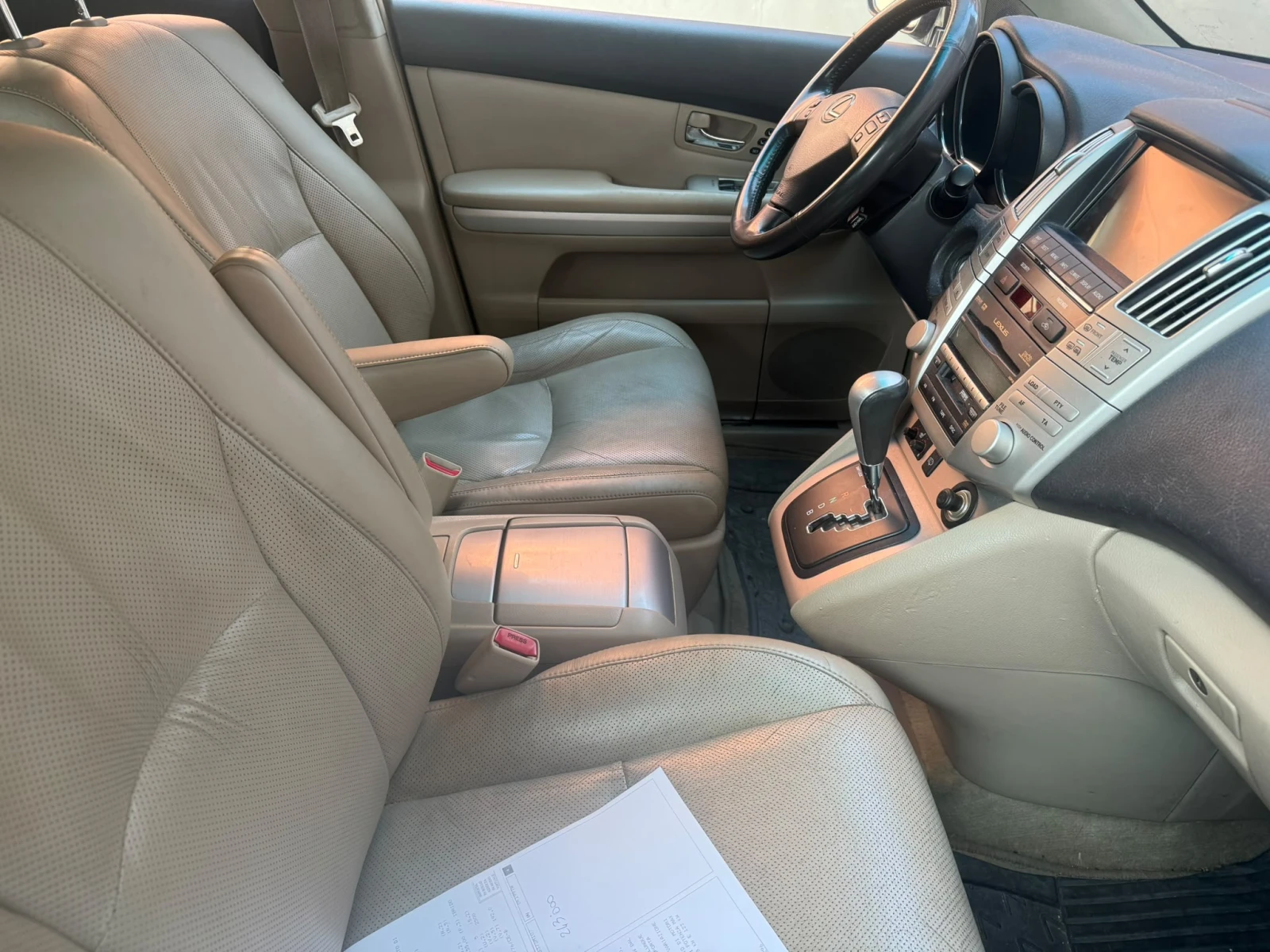 Lexus RX 400h 3.3 Hybrid Очакван внос!, снимка 4 - Автомобили и джипове - 56306362