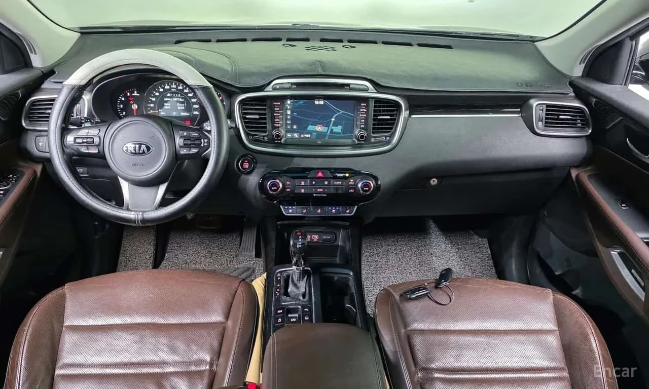 Kia Sorento * Diesel 2.0 2WD * ��������� * 360 ������ *  | Mobile.bg � ����������� 7