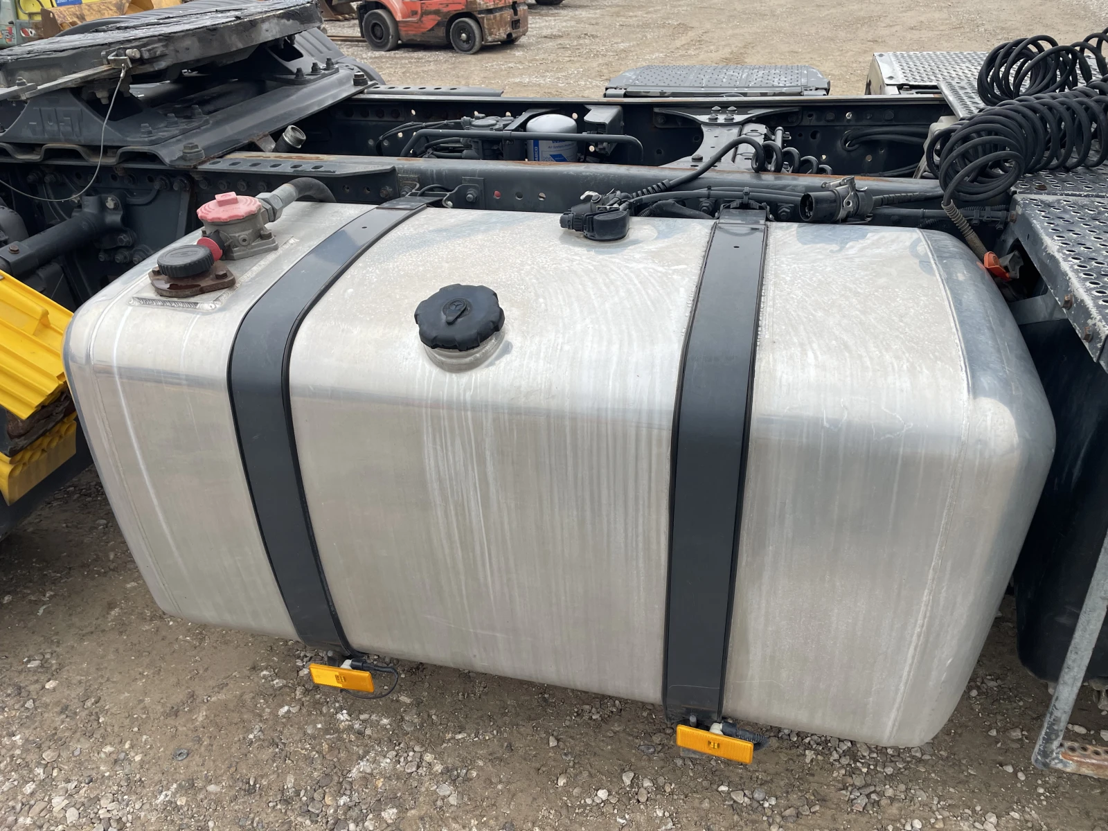 Mercedes-Benz Actros 1844   | Mobile.bg   15