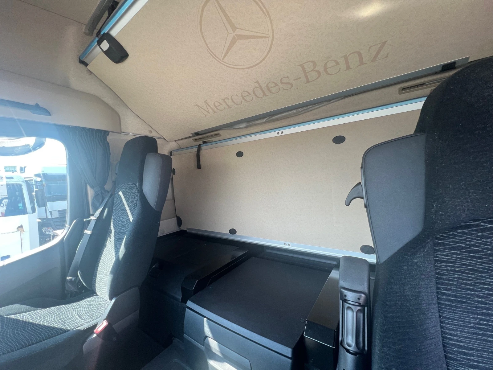 Mercedes-Benz Actros 1845 LS - изображение 10