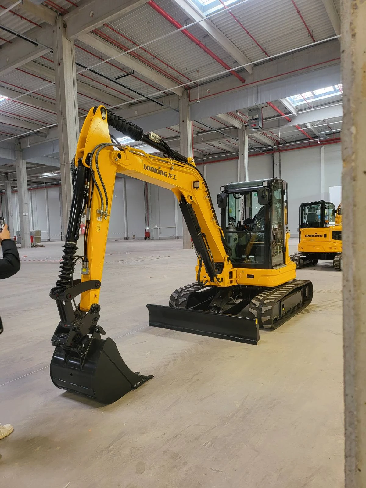 Багер Друга марка CDM6060F, снимка 4 - Индустриална техника - 54272449