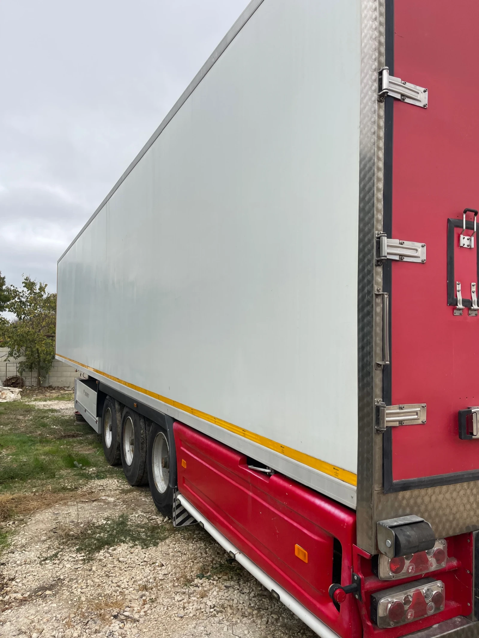 Полуремарке Menci Carrier maxima 1300, снимка 5 - Ремаркета - 56484926