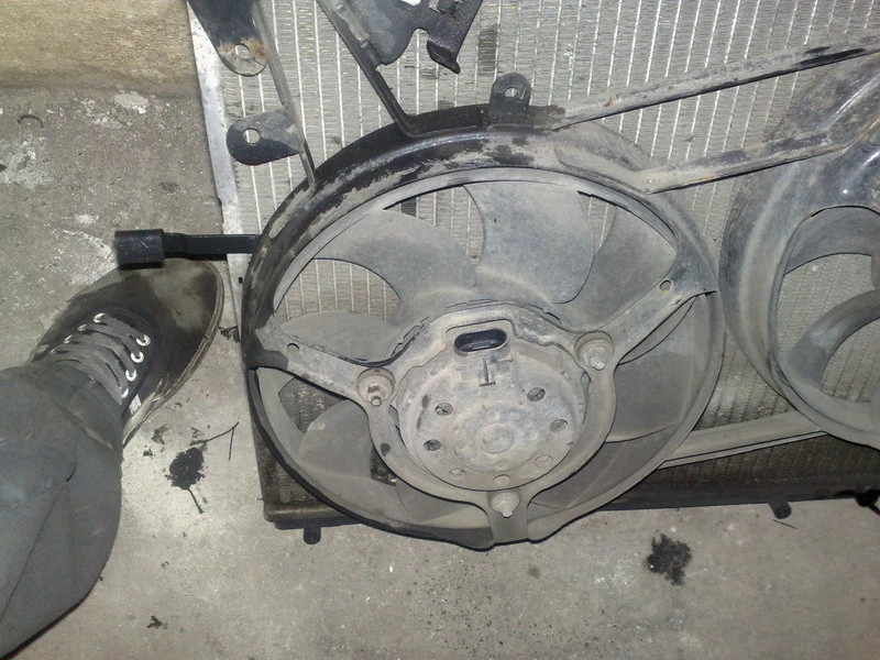 перка (2) за Фиат Брава 1.9JTD 99г. 