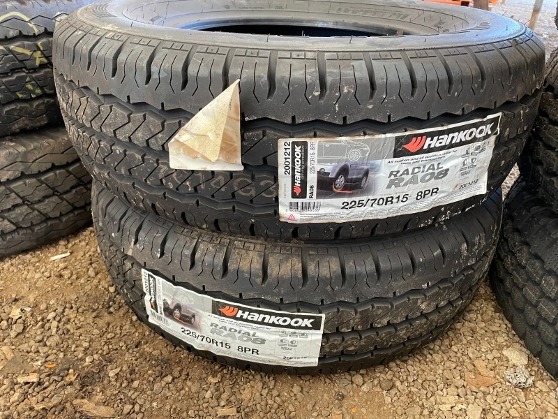 Гуми Зимни 205/70R15, снимка 3 - Гуми и джанти - 37285454