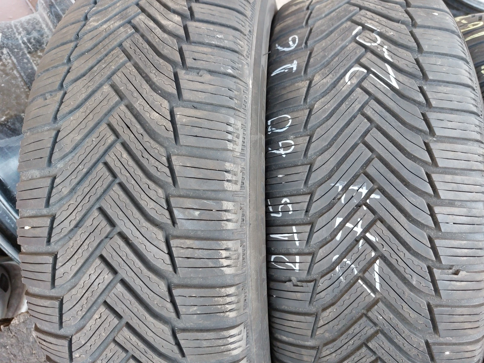 ���� 215/60R16 | Mobile.bg � ����������� 2