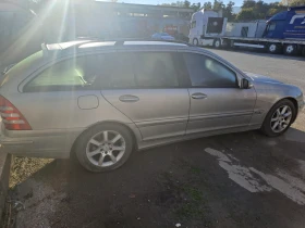 Mercedes-Benz C 220 Комби, снимка 2