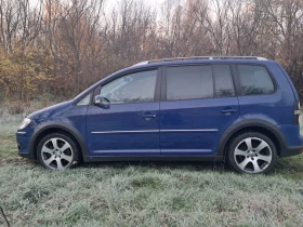 VW Touran 2.0TDI 170+ CROSS, снимка 2