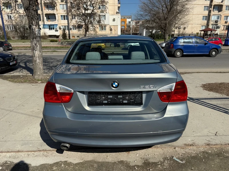 BMW 320, снимка 8 - Автомобили и джипове - 49357756