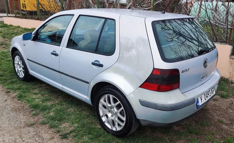 VW Golf, снимка 3 - Автомобили и джипове - 49465526