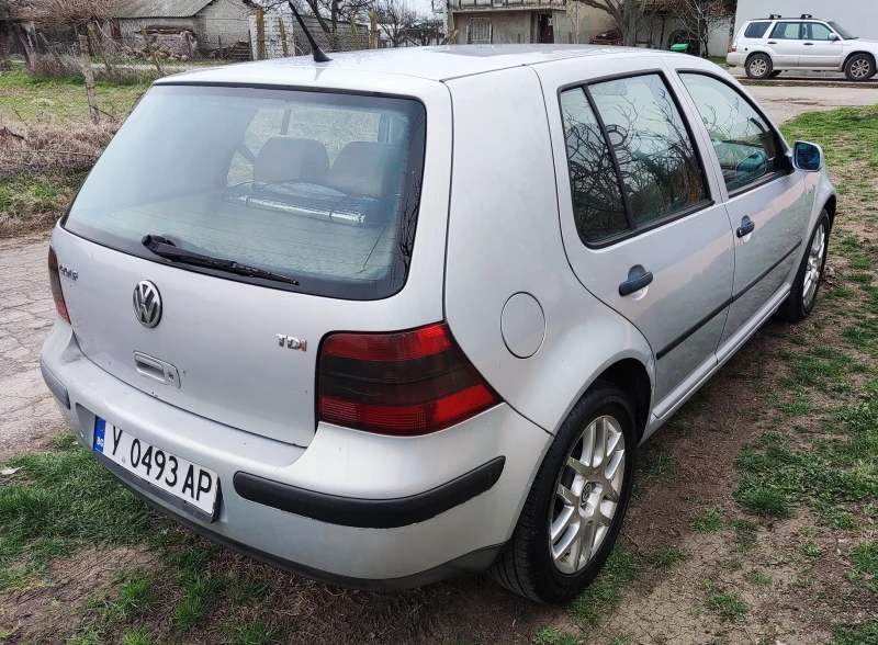 VW Golf, снимка 5 - Автомобили и джипове - 49465526