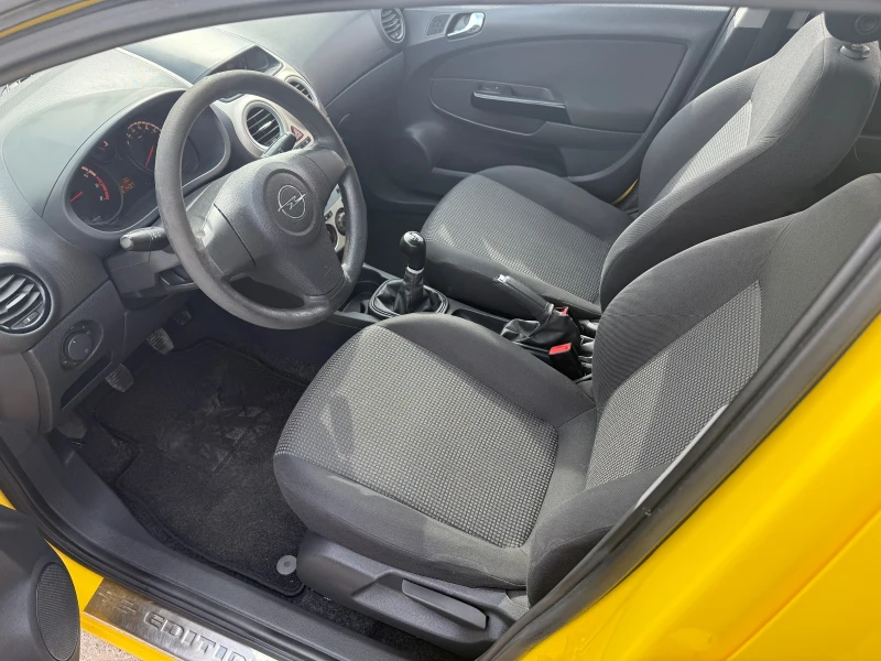 Opel Corsa 1.2, снимка 9 - Автомобили и джипове - 49549405