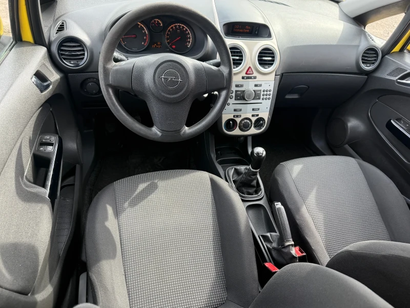 Opel Corsa 1.2, снимка 8 - Автомобили и джипове - 49549405