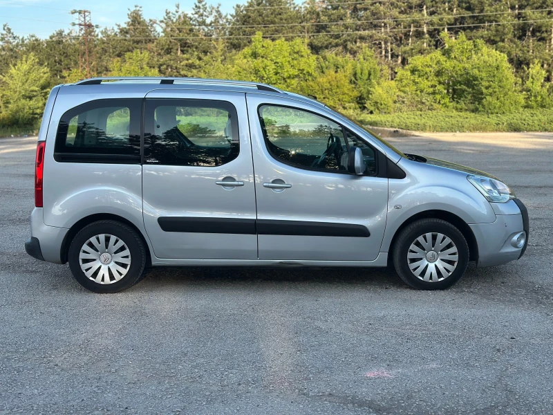 Citroen Berlingo 1.6 HDI Пътническо, снимка 7 - Автомобили и джипове - 50293261