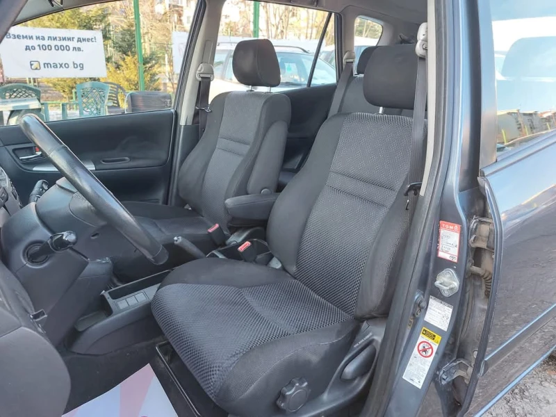 Toyota Corolla verso 1.6VVTI, снимка 9 - Автомобили и джипове - 52319800